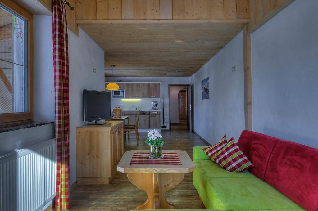 Ferien-Schloessle Michaela Apartment Riezlern Phòng bức ảnh